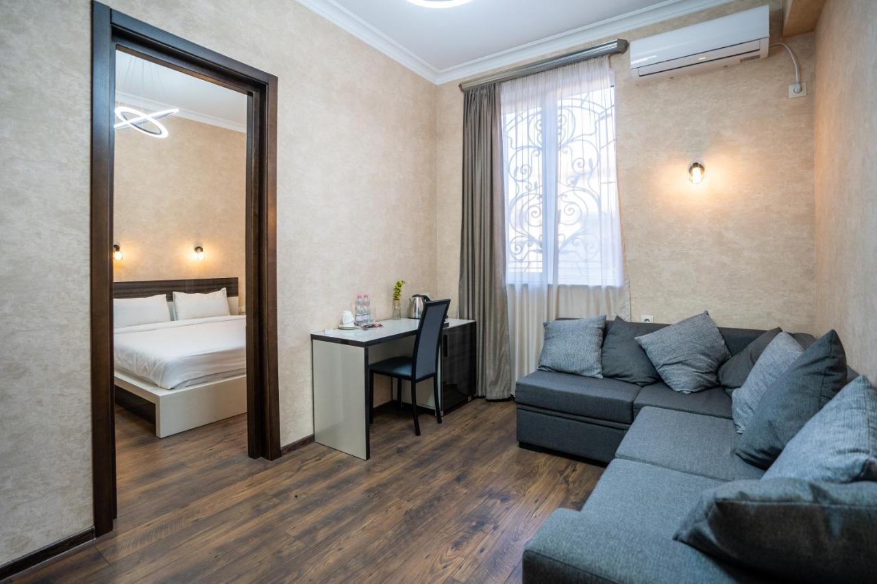 Siberia Hotel ティビリシ エクステリア 写真 Suite