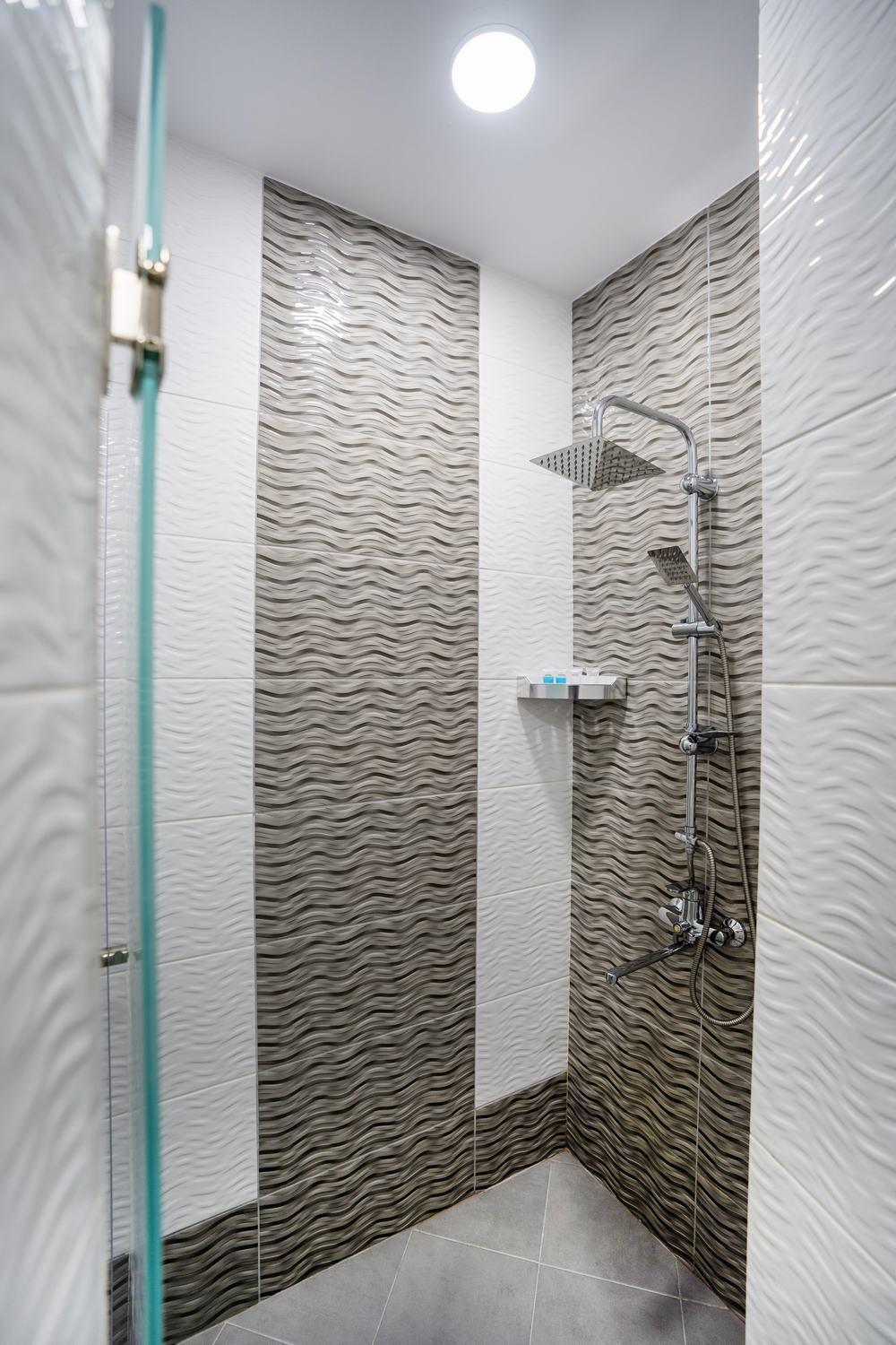 Siberia Hotel ティビリシ 部屋 写真 Bathroom tiles