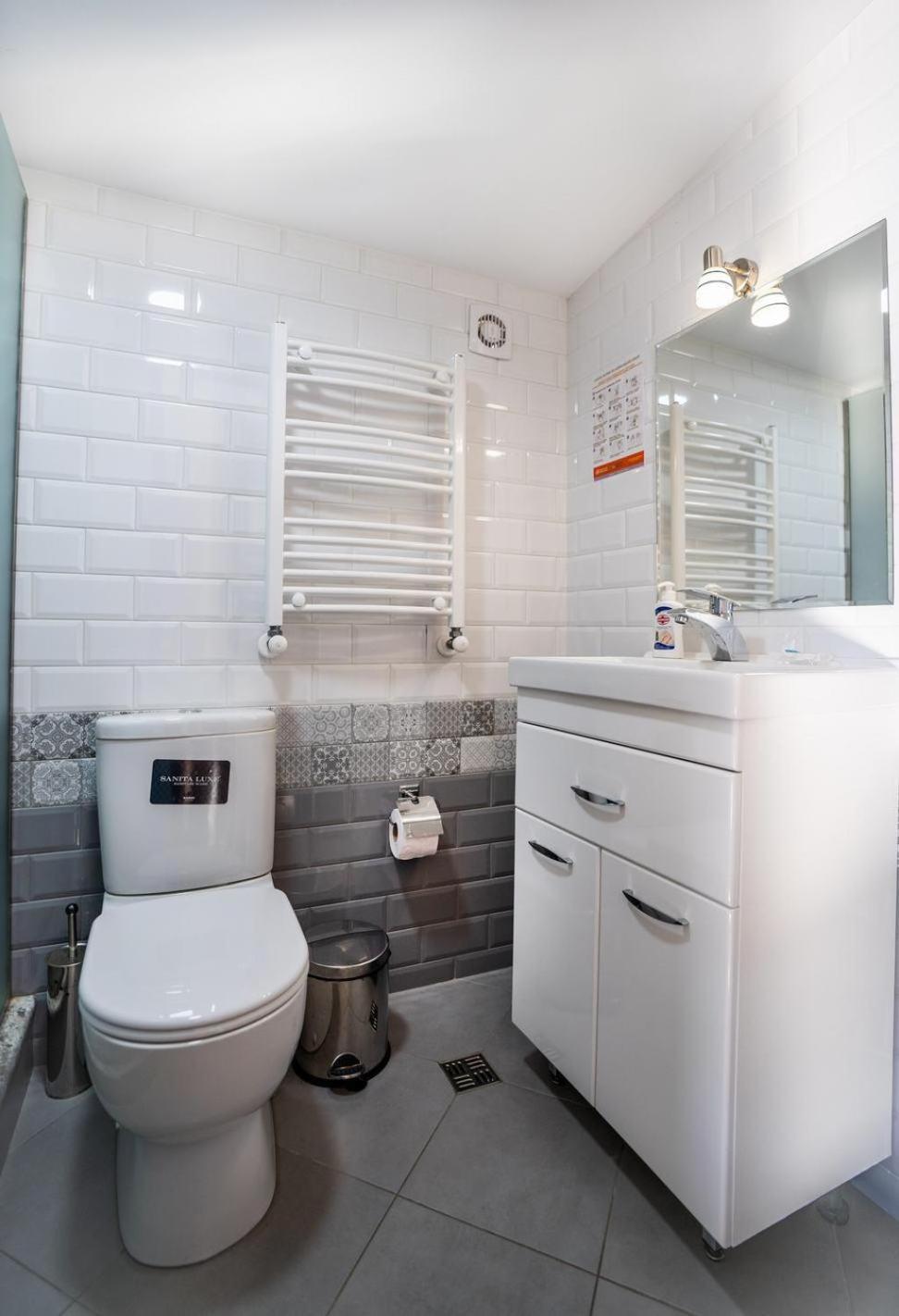 Siberia Hotel ティビリシ 部屋 写真 Bathroom